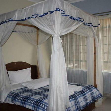 Yaris Guest House Элдорет Экстерьер фото