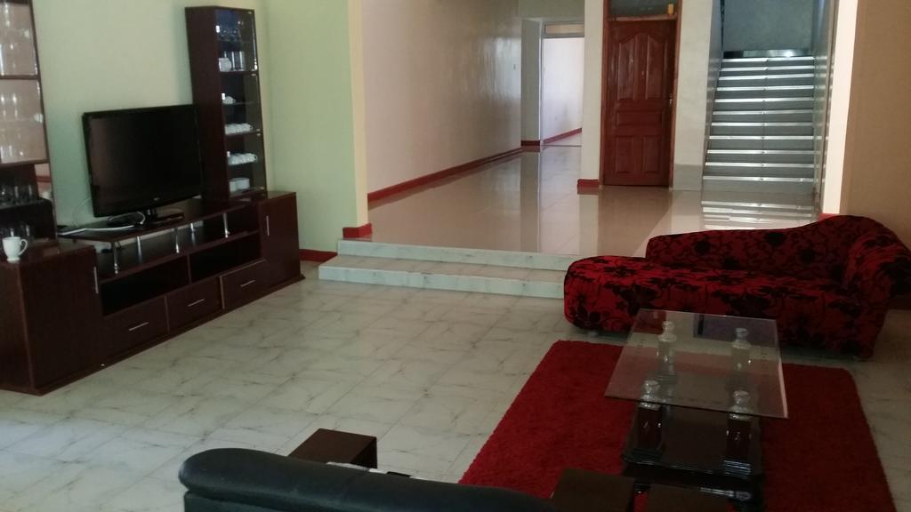 Yaris Guest House Элдорет Экстерьер фото