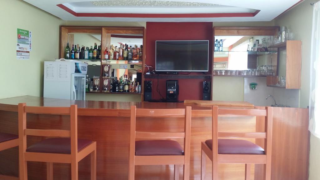 Yaris Guest House Элдорет Экстерьер фото