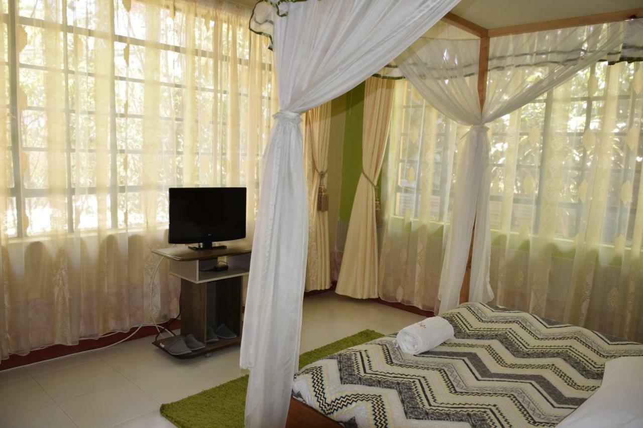 Yaris Guest House Элдорет Экстерьер фото