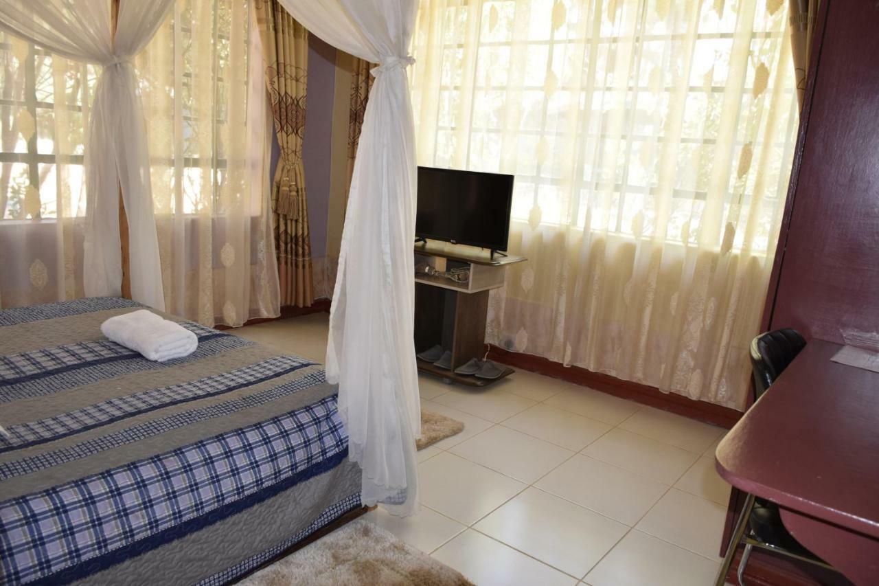 Yaris Guest House Элдорет Экстерьер фото