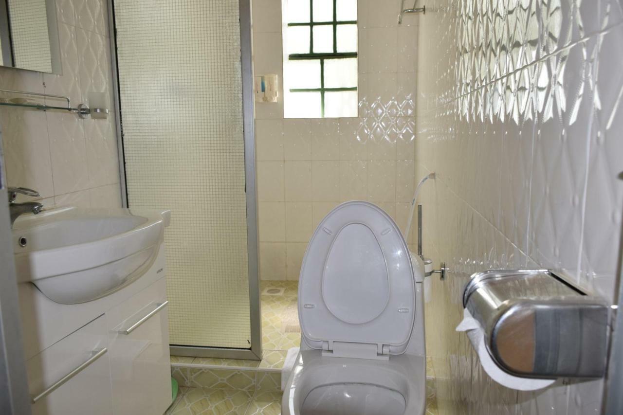 Yaris Guest House Элдорет Экстерьер фото