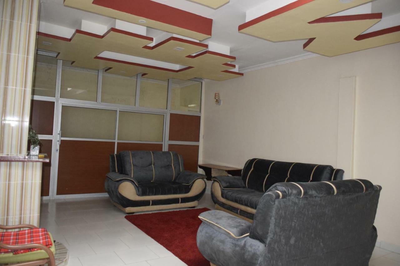 Yaris Guest House Элдорет Экстерьер фото