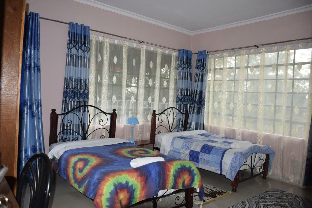 Yaris Guest House Элдорет Экстерьер фото