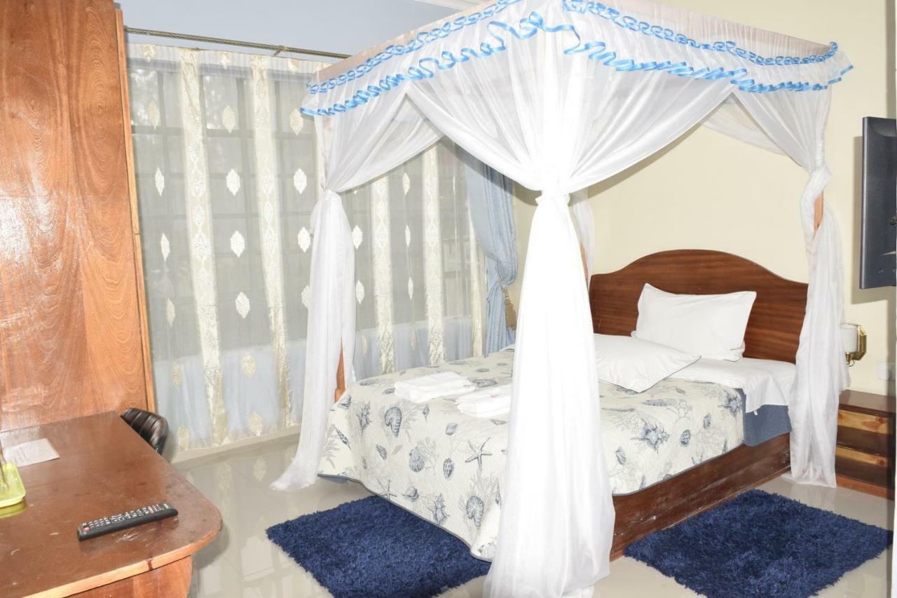 Yaris Guest House Элдорет Экстерьер фото